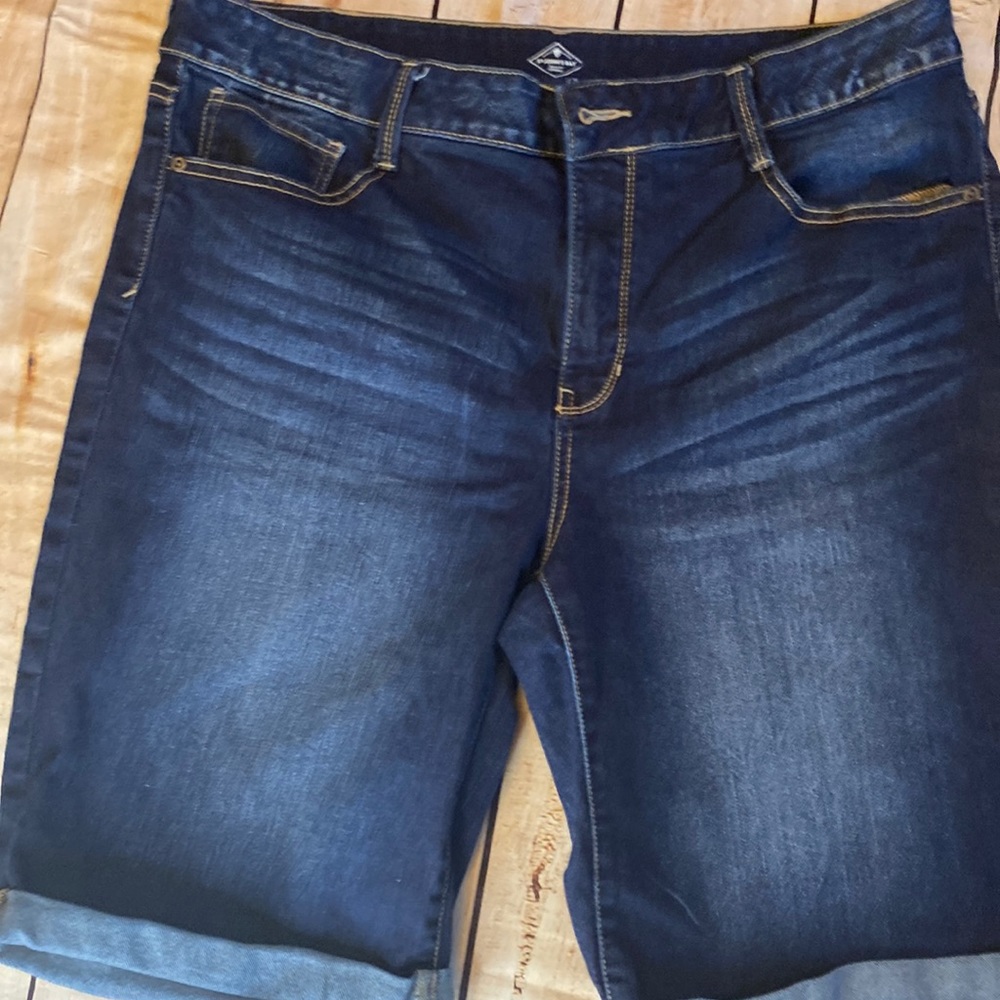 St.John’s Bay Blue jeans shorts size 16
